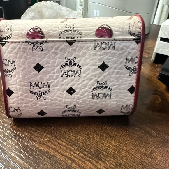Preowned MCM White and Red Cherry Pattern Wallet - Picture 2 of 11